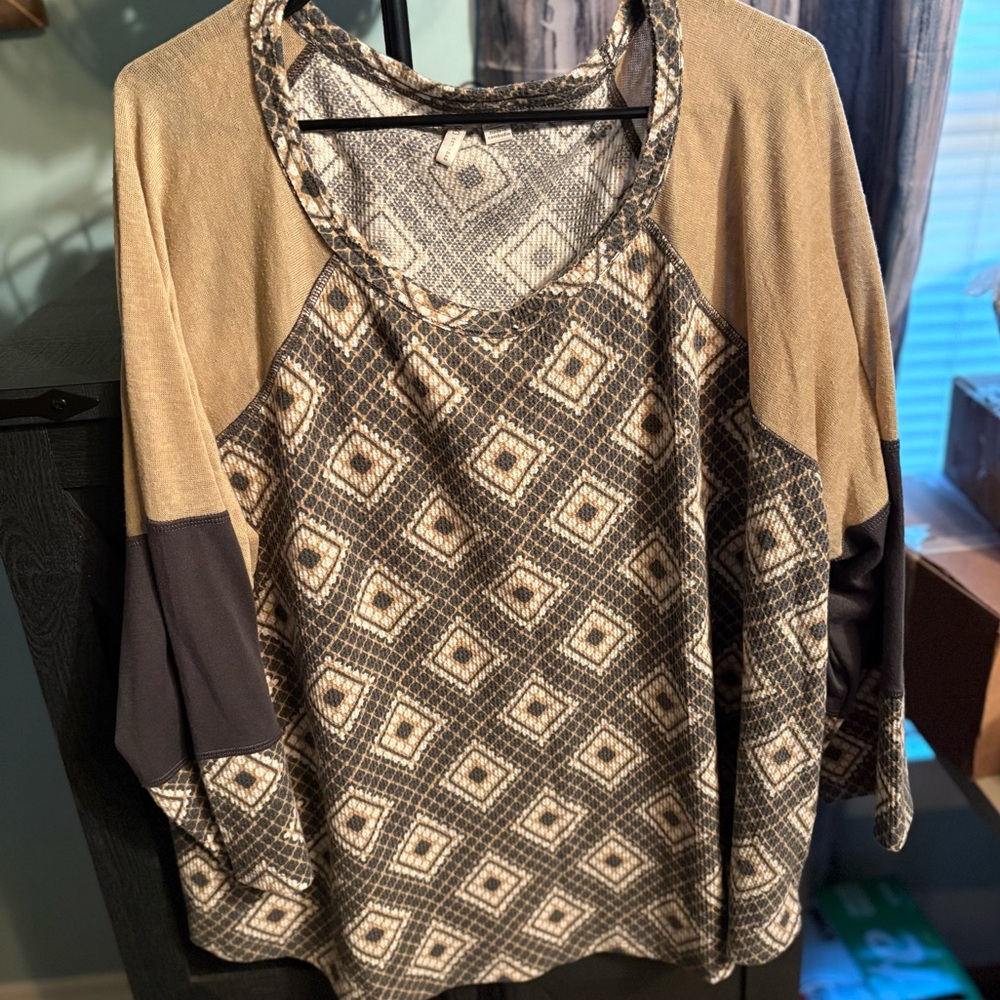 Cato Diamond Pattern Long Sleeve Top